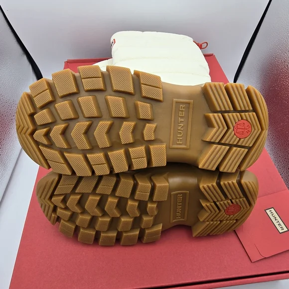 NIB NWT Hunter Intrepid Tall Rain/Snow Boots, White Willow/Gum, Women's 6 - Picture 3 of 16